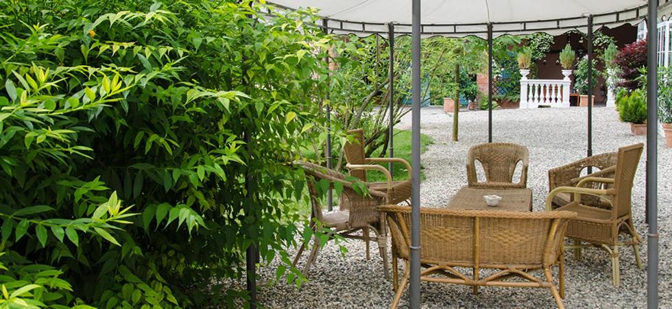 A garden outside Villa Belforte