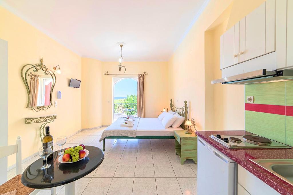 Postel nebo postele na pokoji v ubytování Palladion Hotel