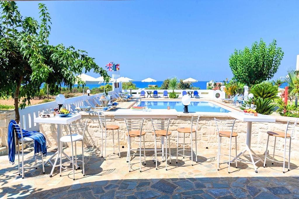 Bazén v ubytování Palladion Hotel nebo v jeho okolí