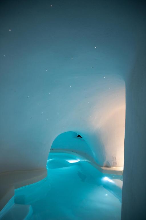 Fotografie z fotogalerie ubytování Aleria Luxury Cave Santorini v destinaci Éxo Goniá