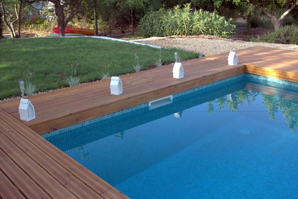 Bazén v ubytování Quinta das Carpas nebo v jeho okolí