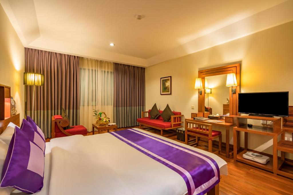 TV a/nebo společenská místnost v ubytování Angkor Miracle Resort & Spa