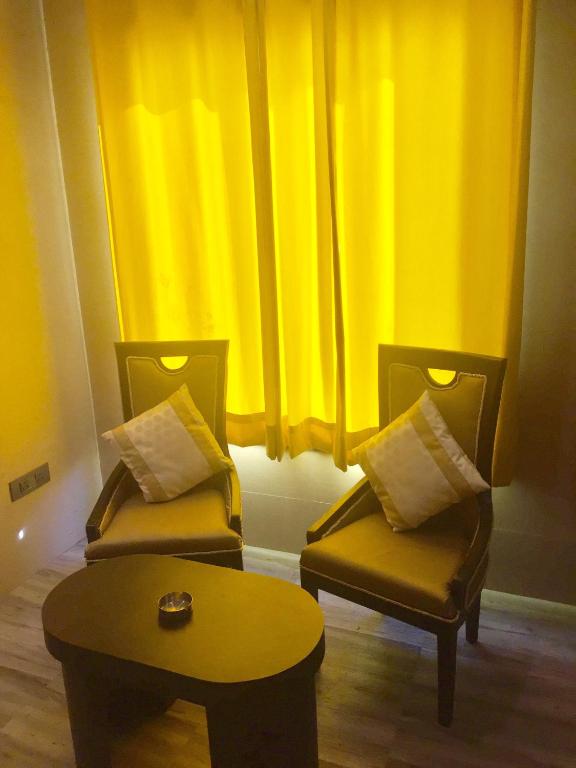 Posezení v ubytování Ace Prime Hotel