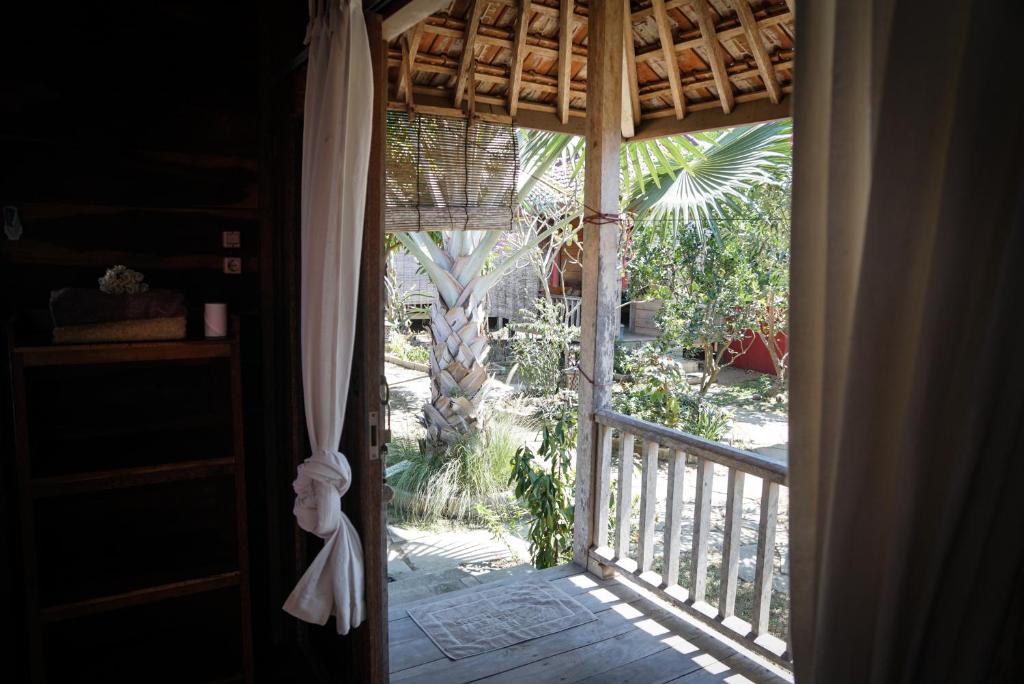 Harry's Ocean House Pacitan - 17