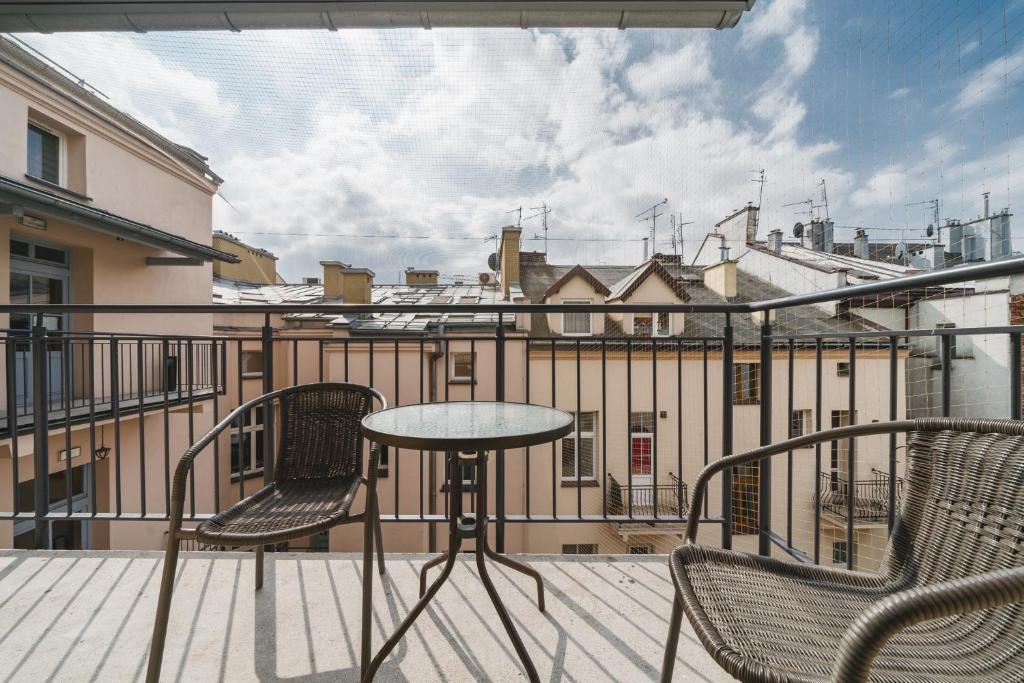 Balkón alebo terasa v ubytovaní Deluxe Apartments Kraków Brzozowa by Noclegi Renters