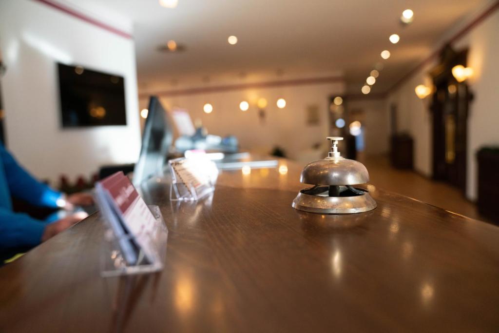 TV a/nebo společenská místnost v ubytování Hotel Löwenstein