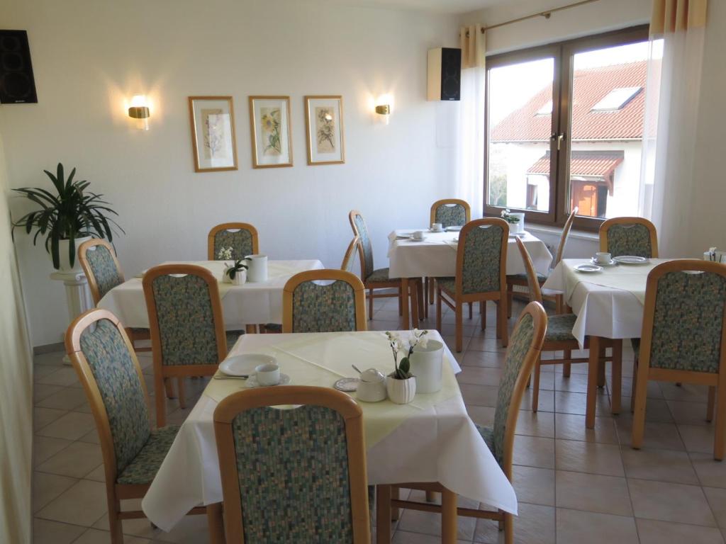 Restaurace v ubytování Hotel Erfurtblick