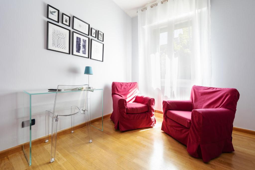 A seating area at Sant'Orsola Colorful Huge Apartment