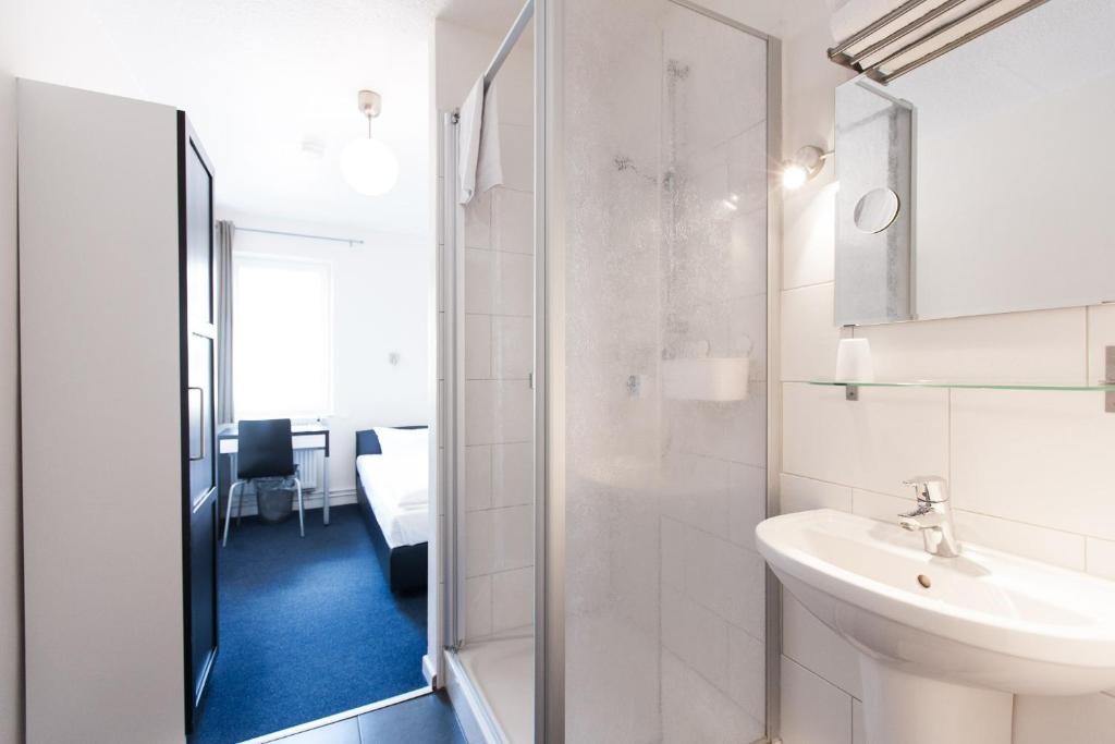 Arcade Hotel & Hostel Hamburg - Resim 3