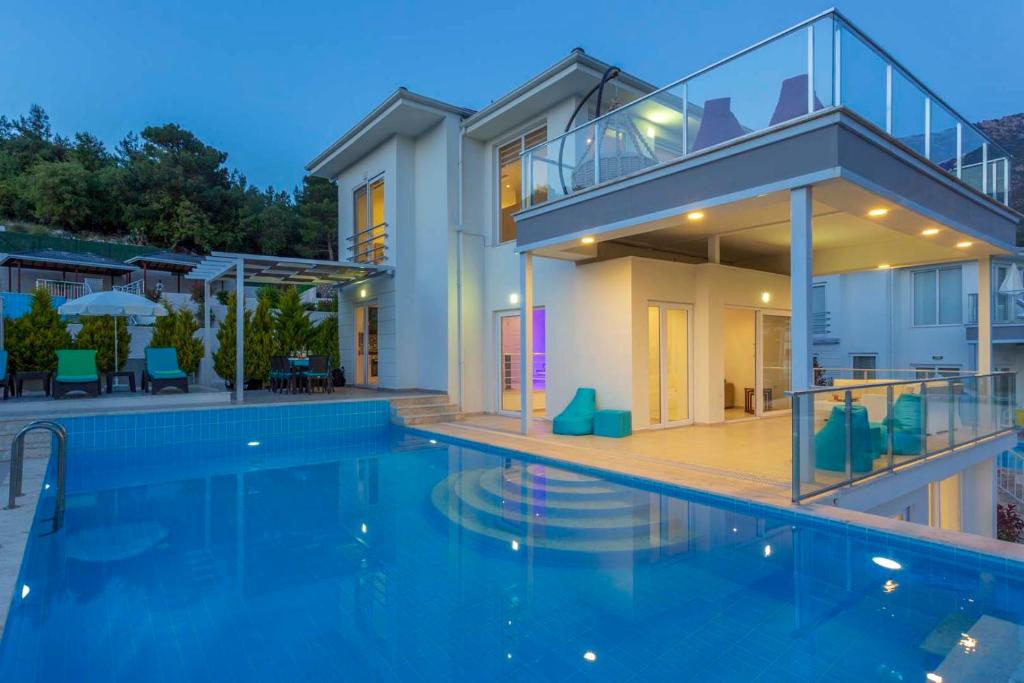 Bazén v ubytování ORKA RESIDENCE VILLA 3 nebo v jeho okolí