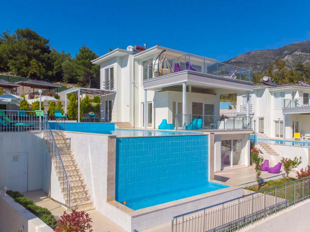 Bazén v ubytování ORKA RESIDENCE VILLA 3 nebo v jeho okolí