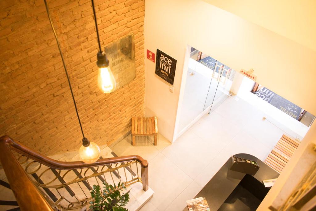  Ace Suites Inn