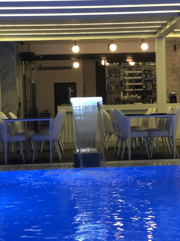 Bazén v ubytovaní Crystal villas & suites alebo v jeho blízkosti