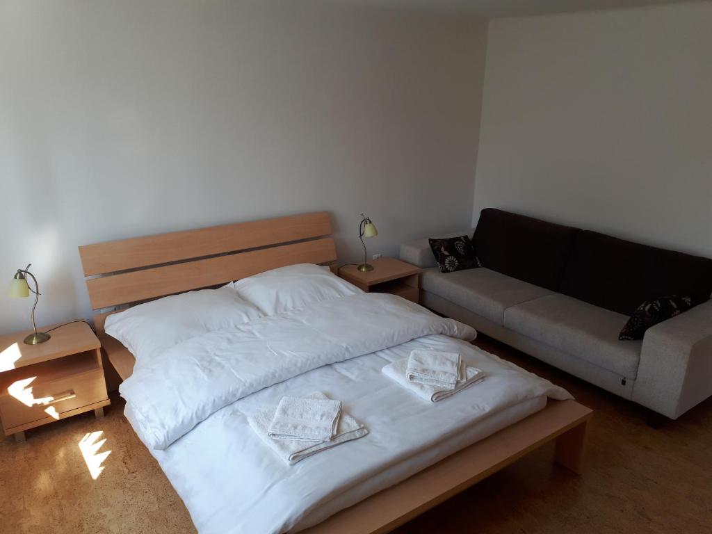 Vuode tai vuoteita majoituspaikassa Brezno - 2 izbový apartmán