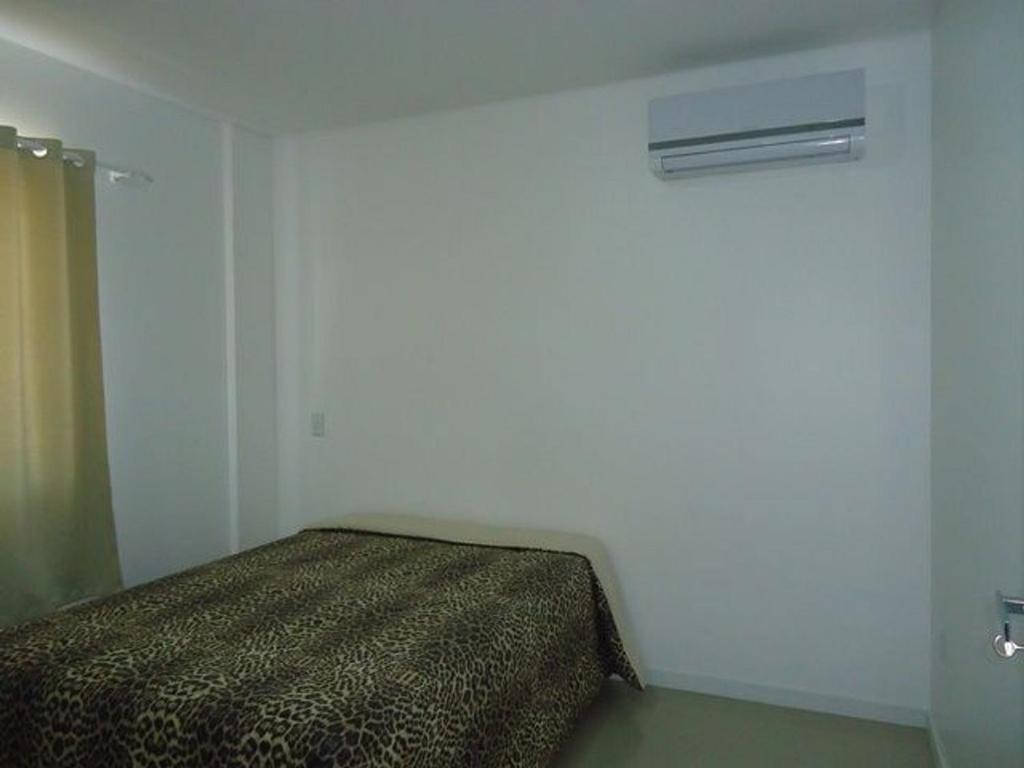  Res. Antonio Pinheiro. Apartamento com 2 dormitórios.