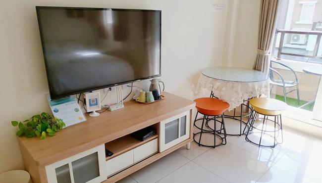 TV a/nebo společenská místnost v ubytování Beyond Home
