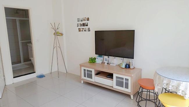 TV a/nebo společenská místnost v ubytování Beyond Home