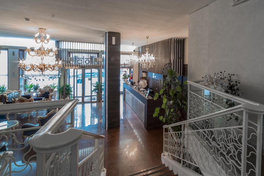 Restaurace v ubytování Canova Hotel
