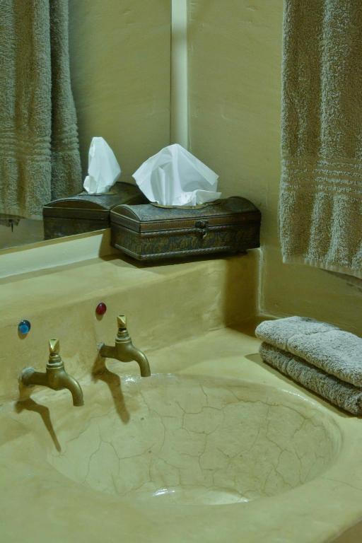Fotografie z fotogalerie ubytování Thabile Lodge v destinaci Oudtshoorn