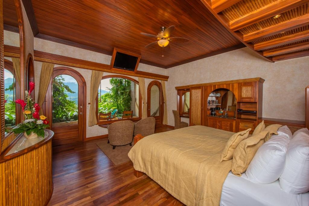 The Springs Resort & Spa at Arenal - Vista Guestrooms