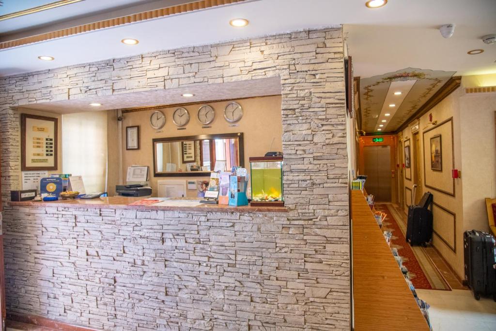 Kuchyň nebo kuchyňský kout v ubytování Kaftan Hotel
