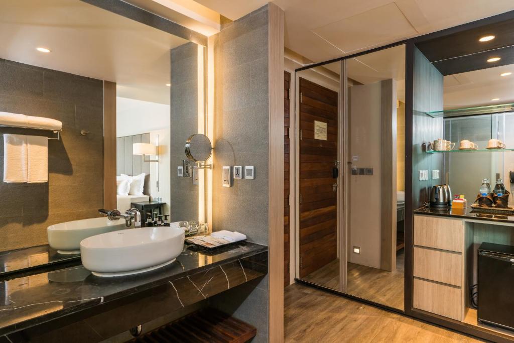 My Beach Resort Phuket, Panwa Beach - 11