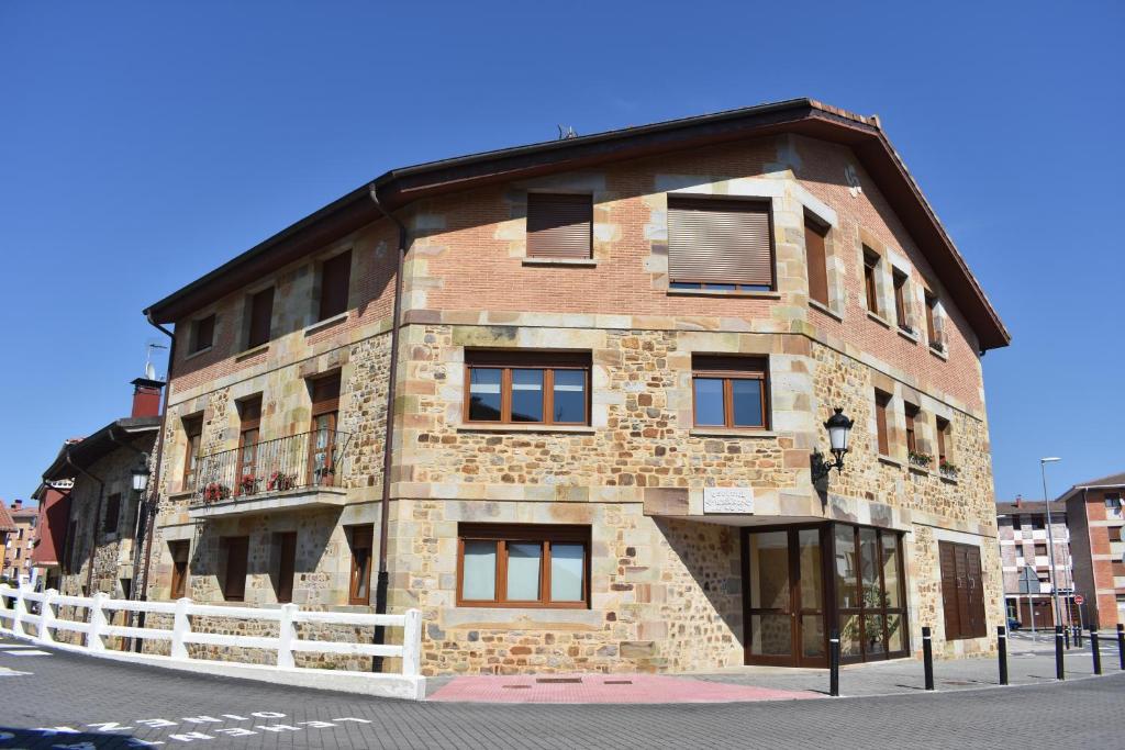 Budova, v ktorej sa apartmán nachádza