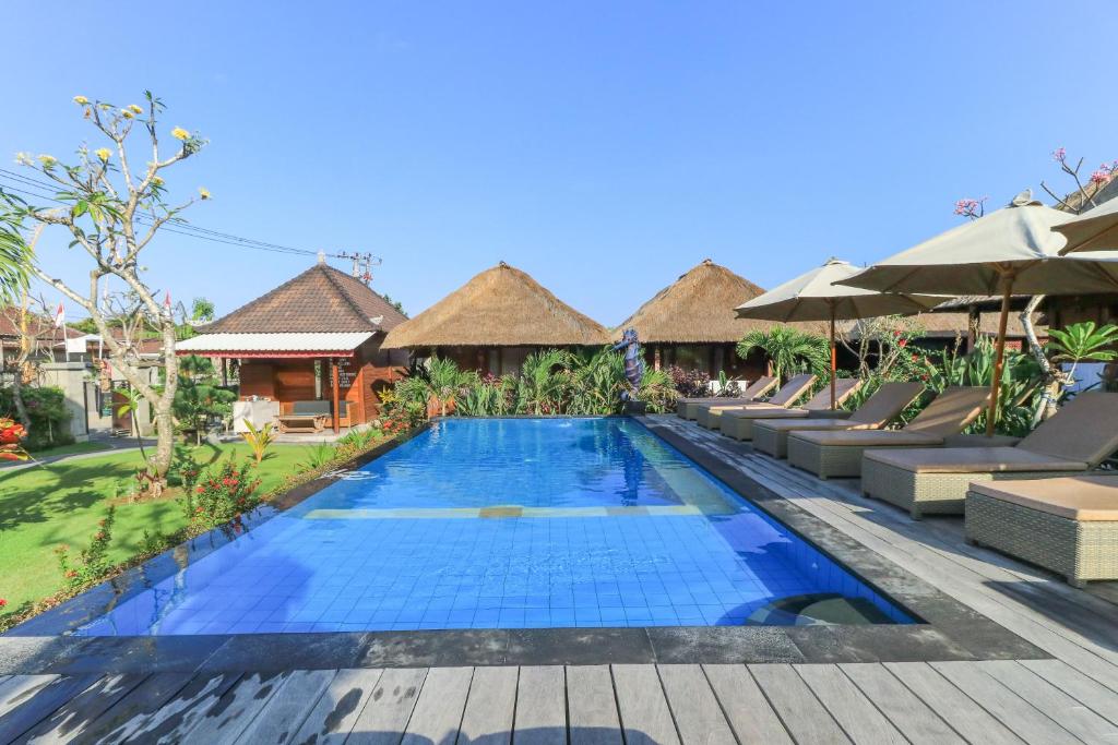 Swimmingpoolen hos eller tæt på Lembongan Mantra Huts - CHSE Certified