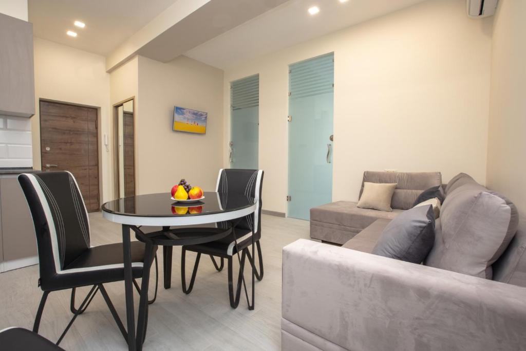 Stay Inn Apartments at Yekmalyan street - Deluxe Apartment