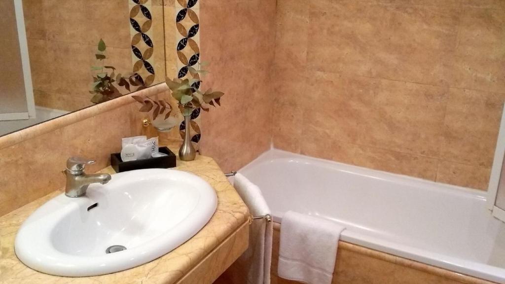 Koupelna v ubytování Hotel Roma Aurelia Antica