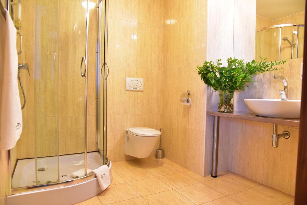 Koupelna v ubytování Hotel Hi-Fi Spa