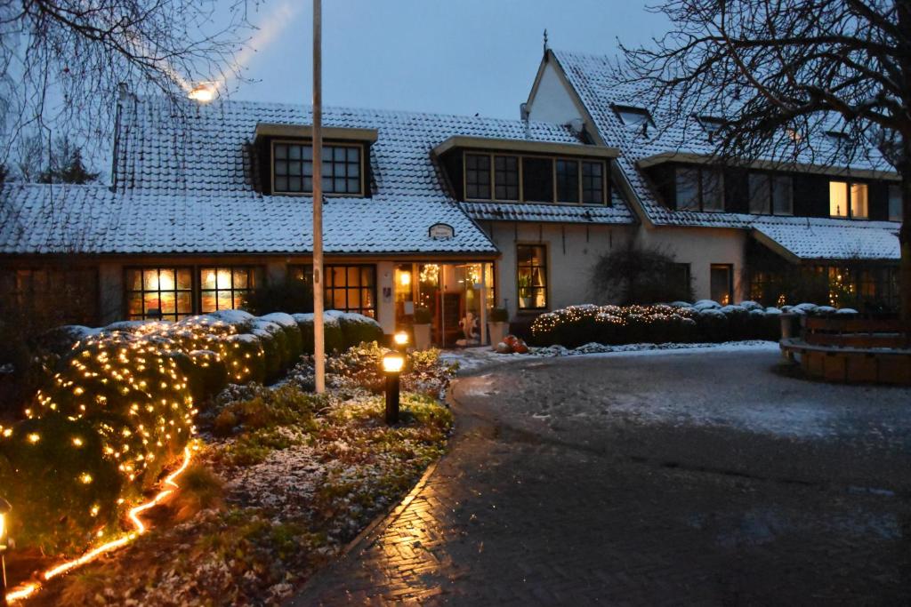 Hotel De Torenhoeve v zimě
