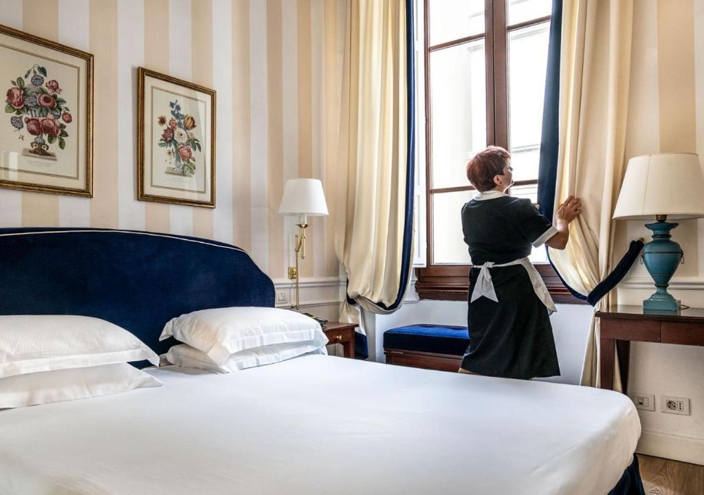 FH55 Hotel Calzaiuoli - Resim 23