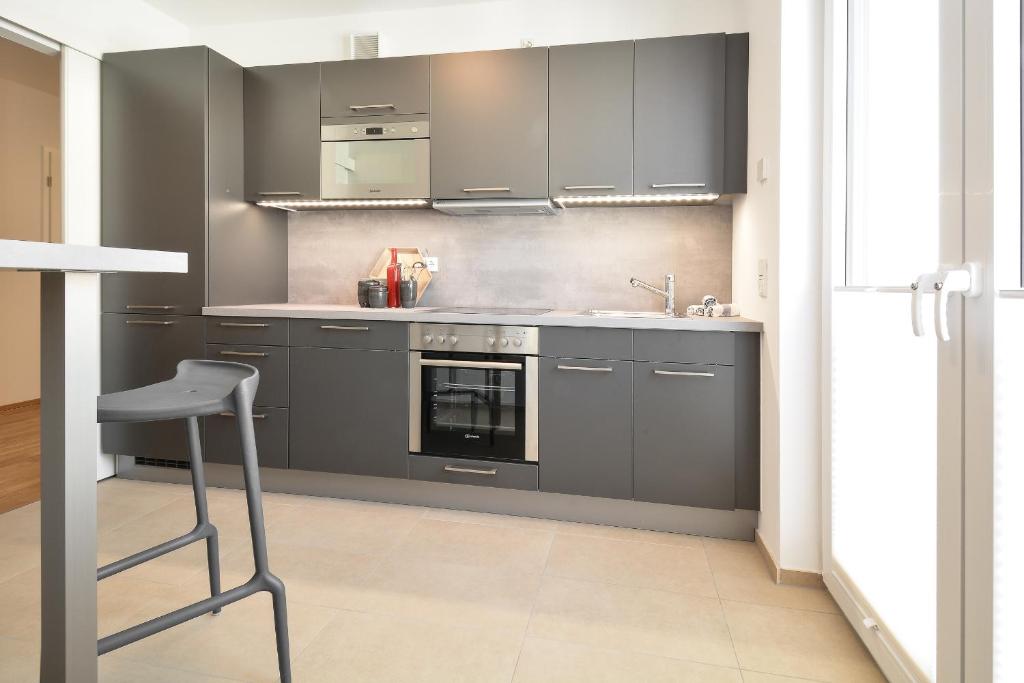 Kuchyň nebo kuchyňský kout v ubytování Lunas Appartements Essen