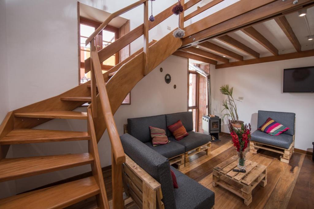 Posezení v ubytování Casa Cavassa Centro Histórico Cusco