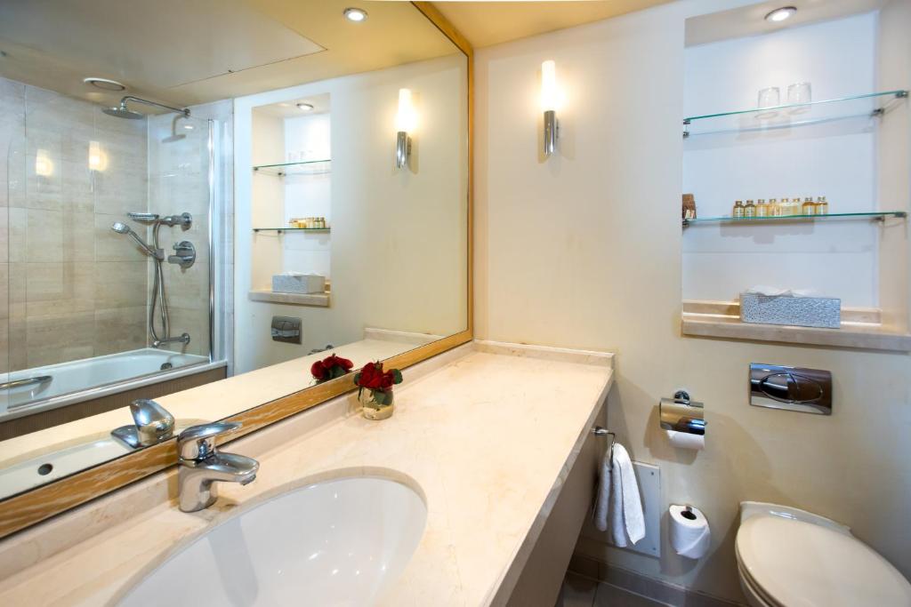 The Park City Grand Plaza Kensington Hotel - Resim 16