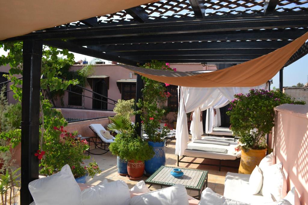 Zahrada ubytování Riad Bayti