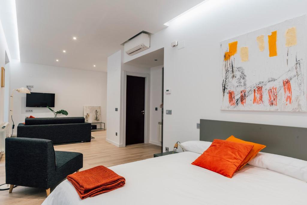 Edificio Calixto by Plaza Mayor Apartamentos - Studio Apartment