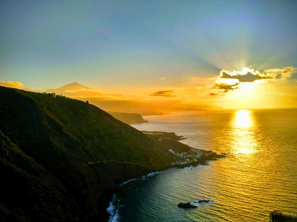 La Matanza de AcentejoにあるBest View Tenerife Vivienda Vacacionalの山水夕