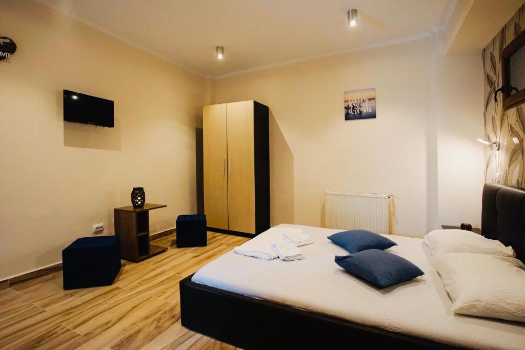 Postel nebo postele na pokoji v ubytování Byzanthin Hostel