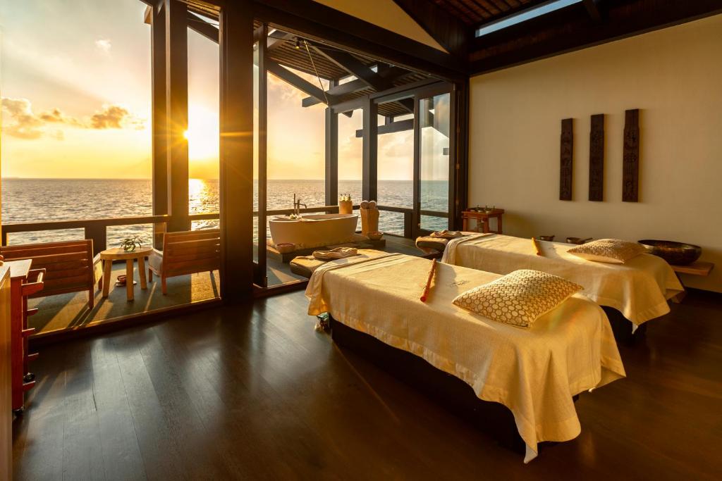 10 Hoteles de lujo y exclusivos en las Maldivas 217688300