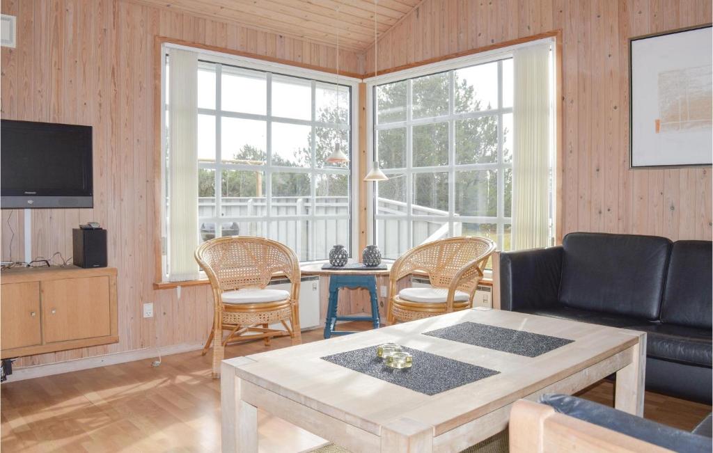 Three-Bedroom Holiday Home In Saby - Casa De Vacaciones De Tres Habitaciones