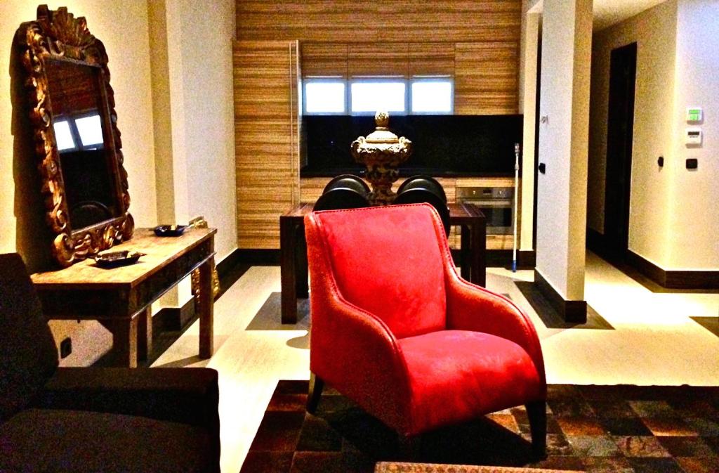 Rok Plaza - Superior King Suite