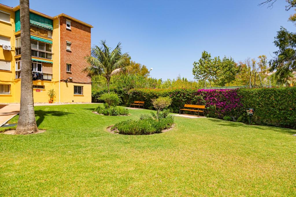 Kép weforyou LOS ALAMOS 4 - 800 M FROM THE BEACH szállásáról Torremolinosban a galériában