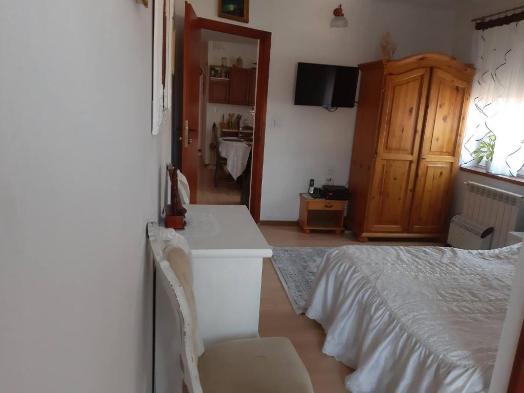 Zajazd Ponikiew - Noclegi Wadowice - King Room With Balcony