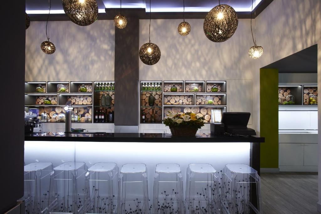 Lounge nebo bar v ubytování City Hotel Thessaloniki