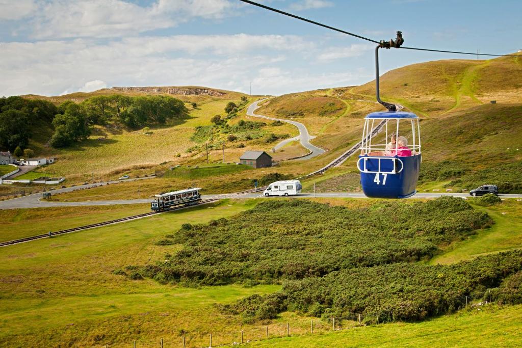 The Broadway Hotel - Resim 25