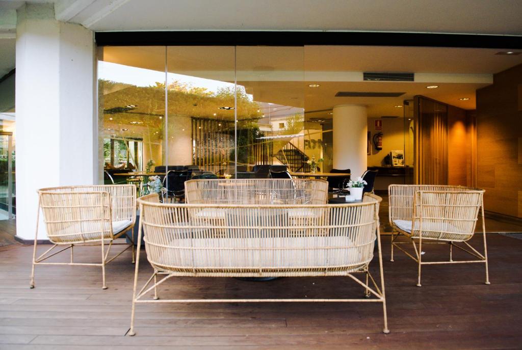 A seating area at Gran Hotel Victoria