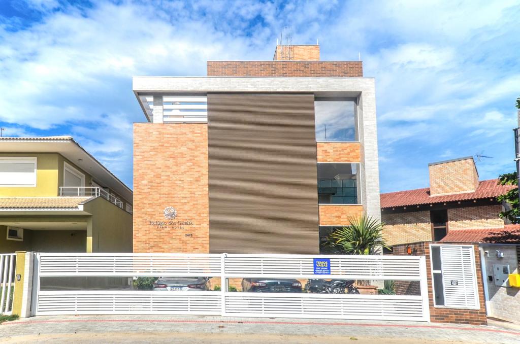 O edifício em que o apart-hotel se localiza
