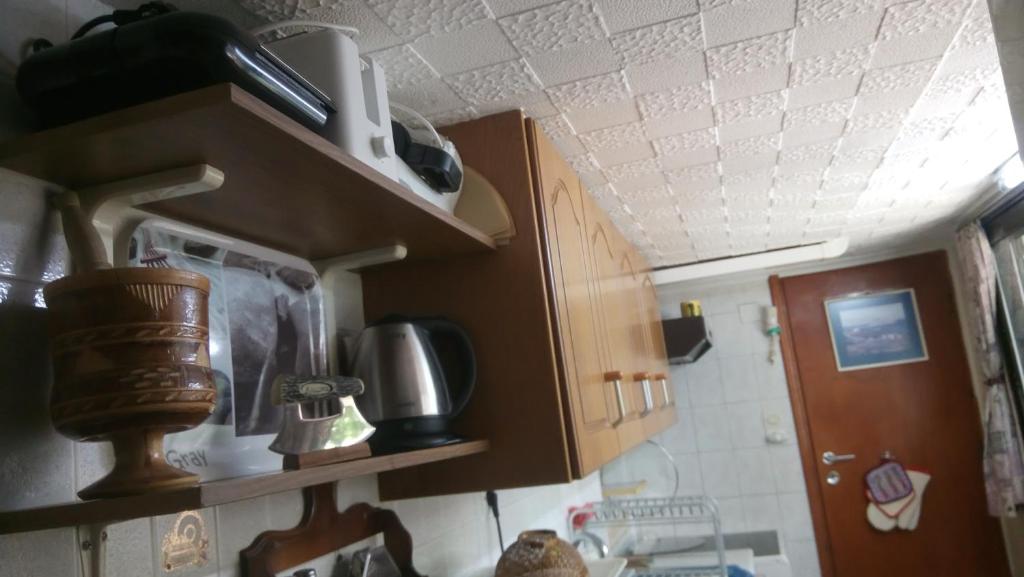 O bucătărie sau chicinetă la Villa George - Family Holidays